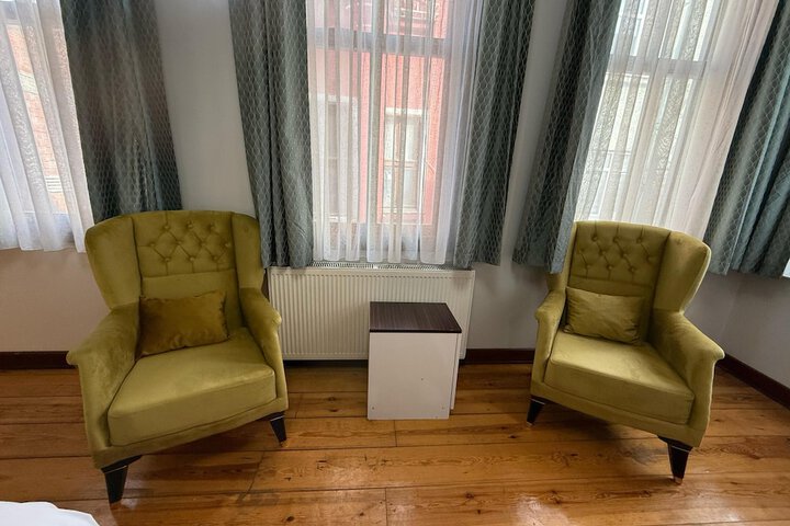Room 10 of 64