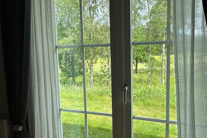 Room 6 of 17
