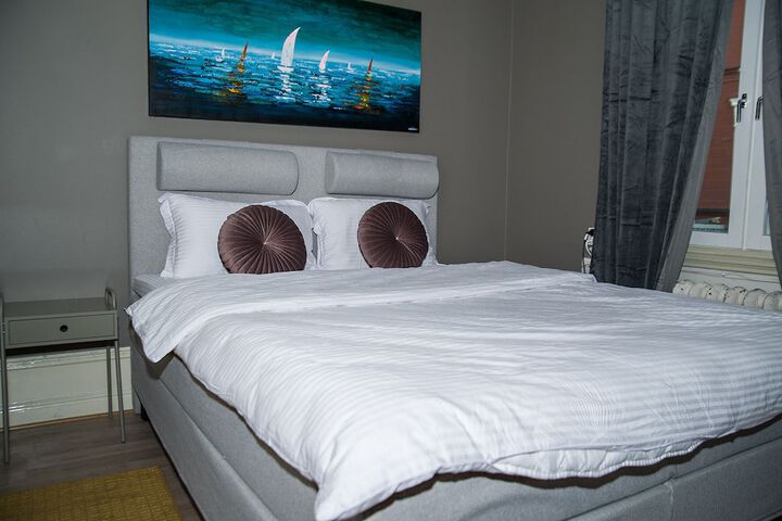 Room 16 of 27
