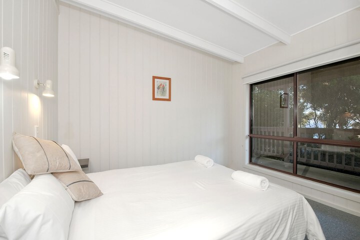 Room 7 of 79