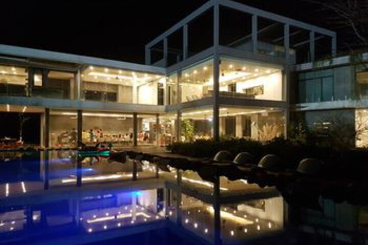 Pool 29 of 33