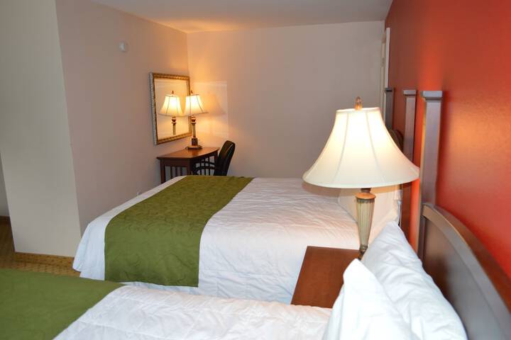 Room 10 of 14
