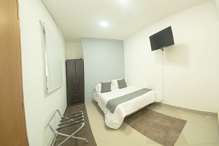 Room 12 of 62
