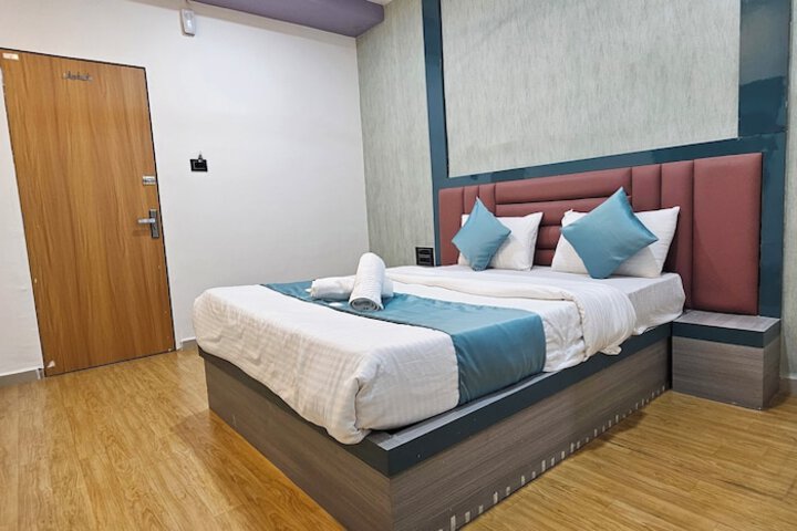 Room 10 of 23