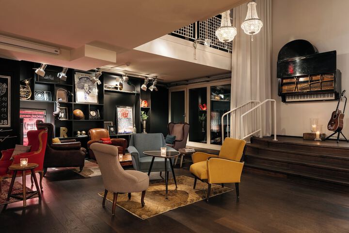 Lobby Entry