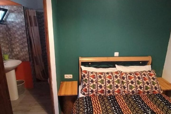 Room 6 of 47