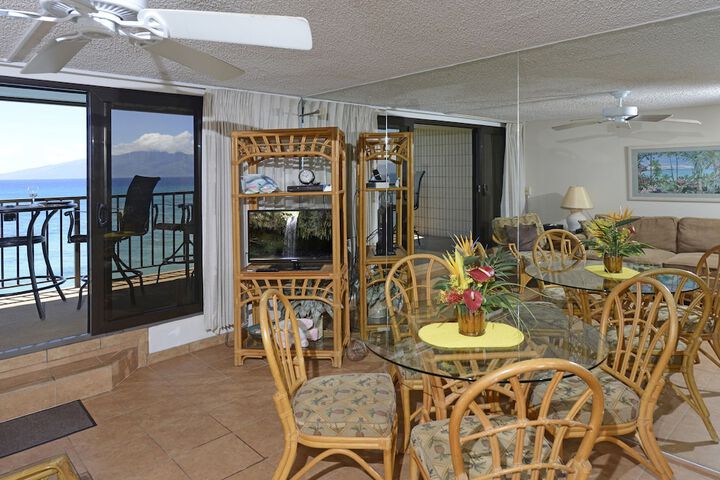 Kaleialoha #305 1 Bathroom Condo by Redawning in Lahaina, HI