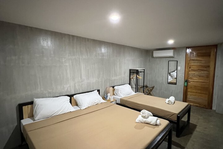 Room 17 of 74