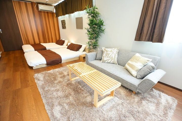 Room 18 of 21