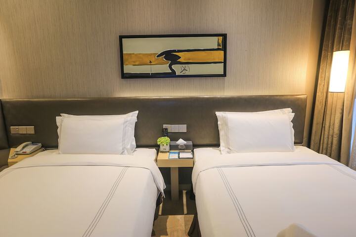 Room 20 of 57