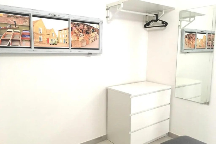 Room 3 of 16