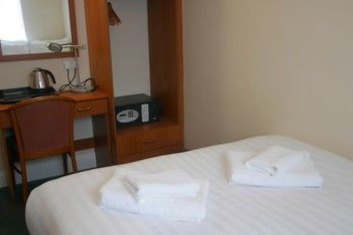 Hotel Suite Photo