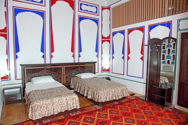 Room 6 of 47