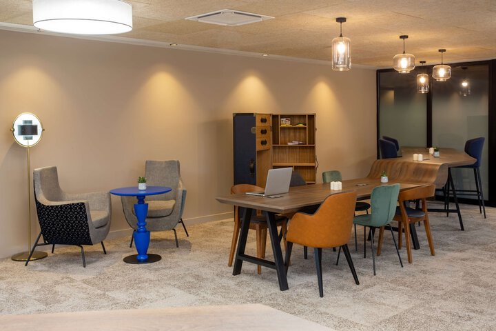 Hotel Interior 2 of 117