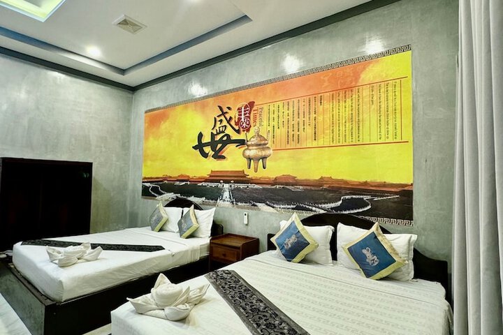 Room 16 of 30