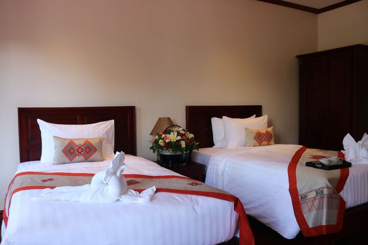 Room 14 of 156