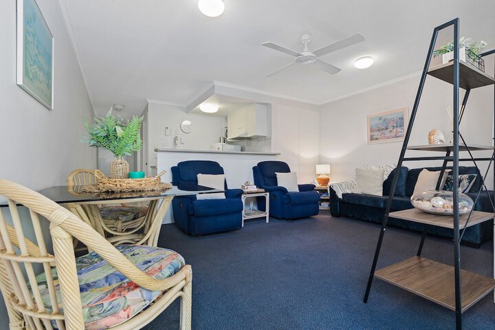 Room 30 of 74