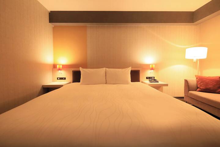 Room 11 of 54