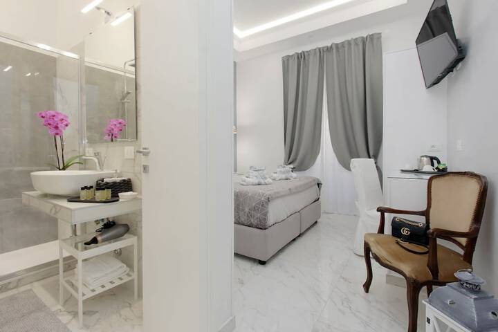 Room 14 of 51