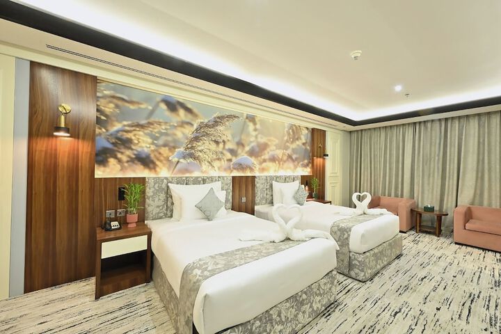 Room 16 of 39