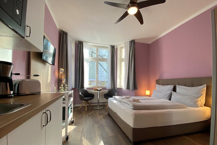 Room 2 of 52