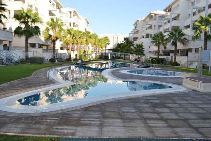 Pool 26 of 44