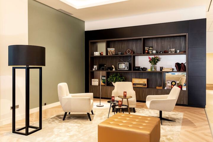 Lobby Entry