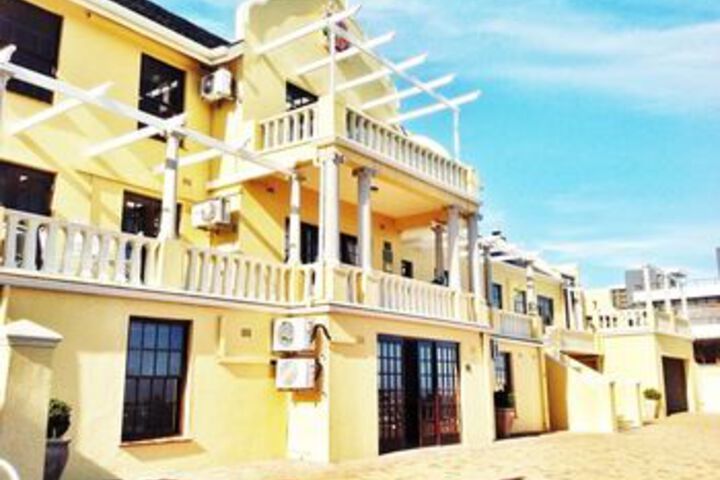 Island Letting - (Self Catering) Plattekloof Residence