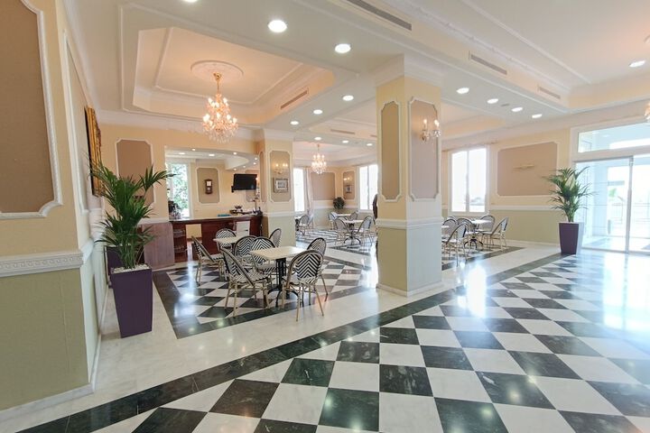 Hotel Interior 6 of 54