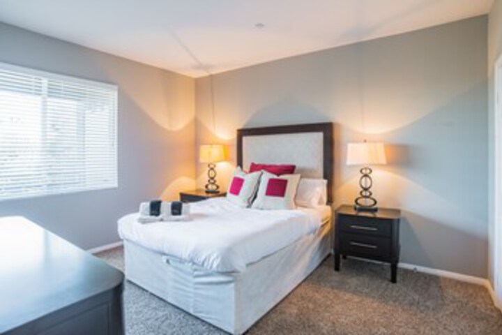 Room 182 of 187