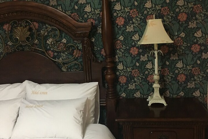 Room 3 of 55