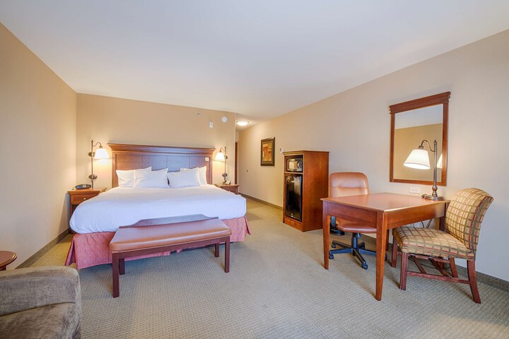 Room 13 of 46