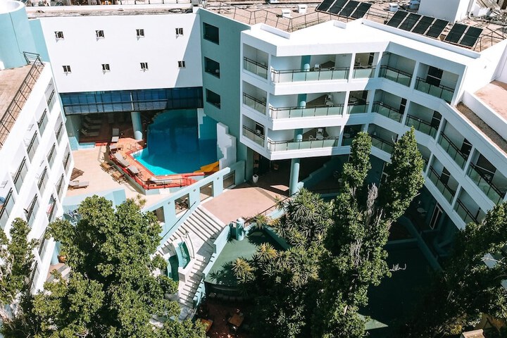 Hotel 71 of 78