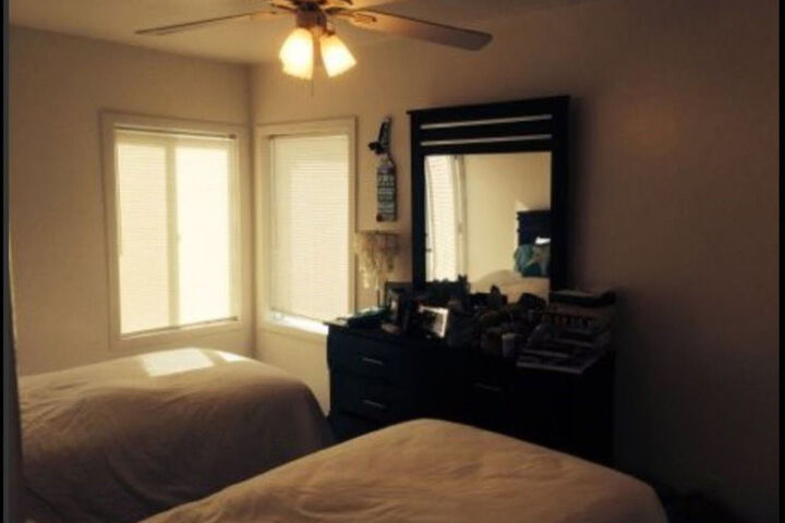 Room 10 of 31