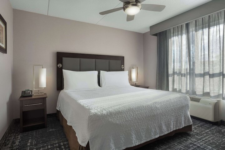 1 King Bed Studio Suite (12 of 22)