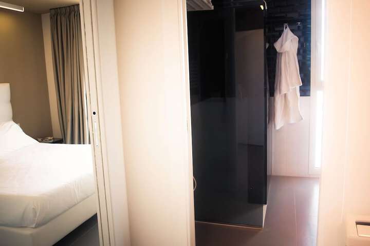 Room 12 of 58