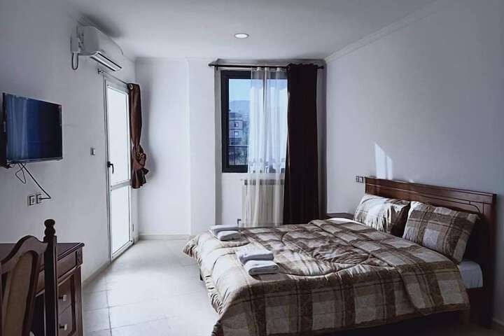 Room 6 of 20