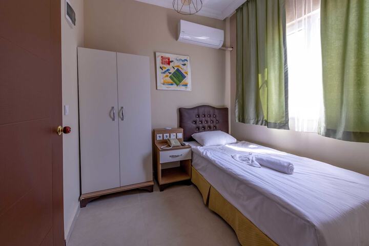 Room 12 of 45