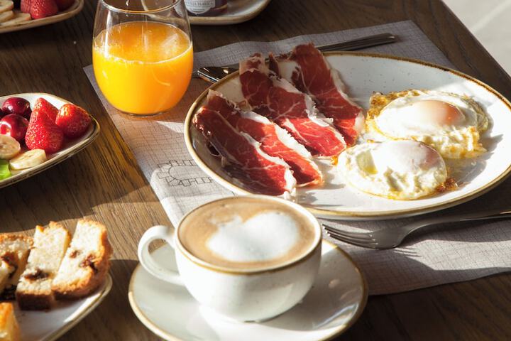 Breakfast/Coffee Service 27 of 41