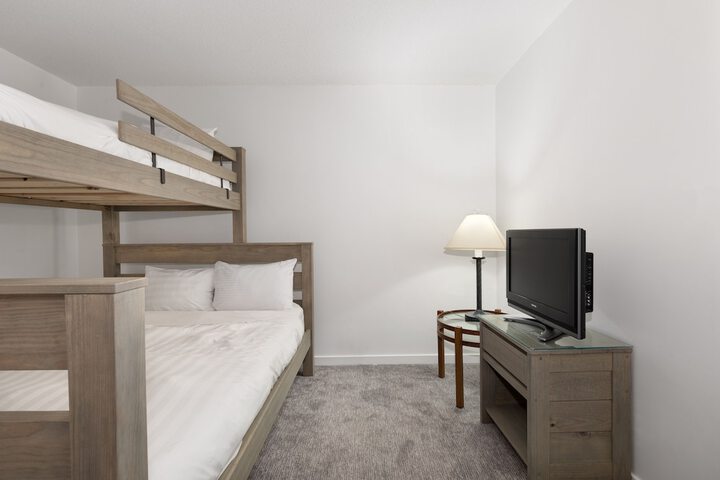 Room 19 of 266