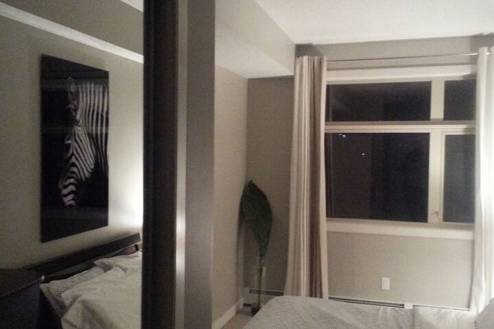 Room 13 of 82
