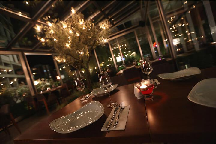 restaurant cafeteria
