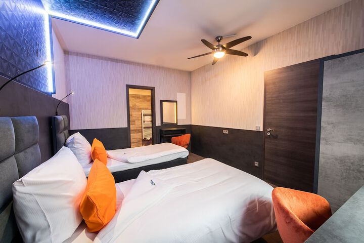 Room 12 of 56