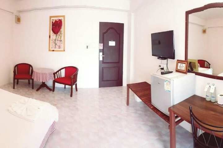 Room 17 of 24