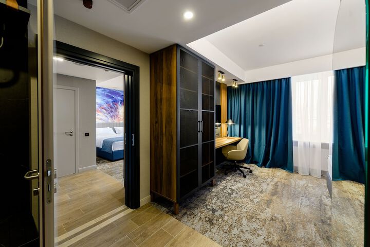 Room 45 of 99