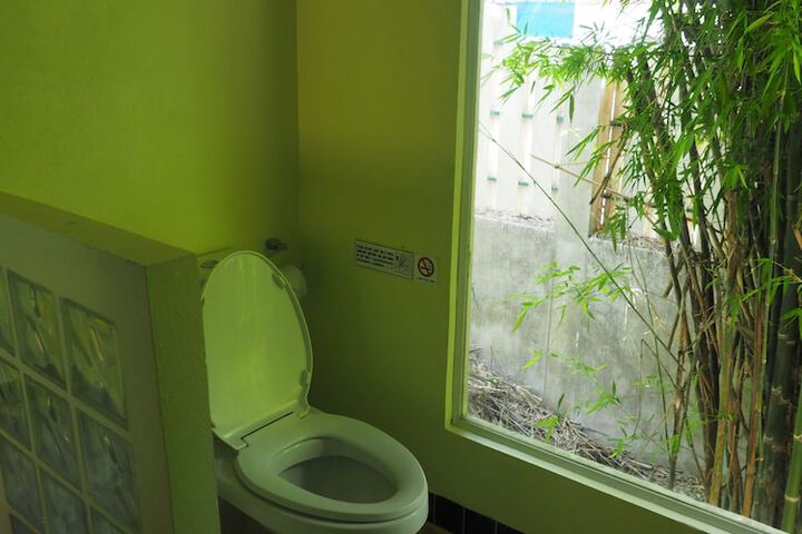 Room 53 of 69