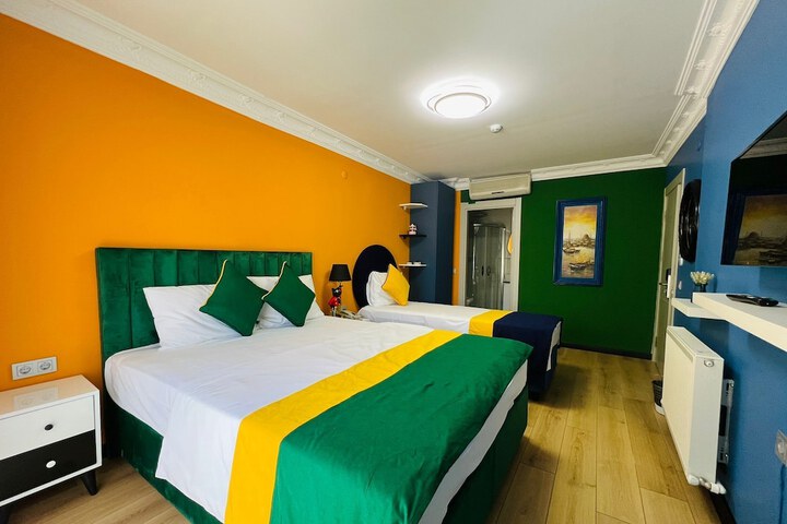 Room 42 of 65
