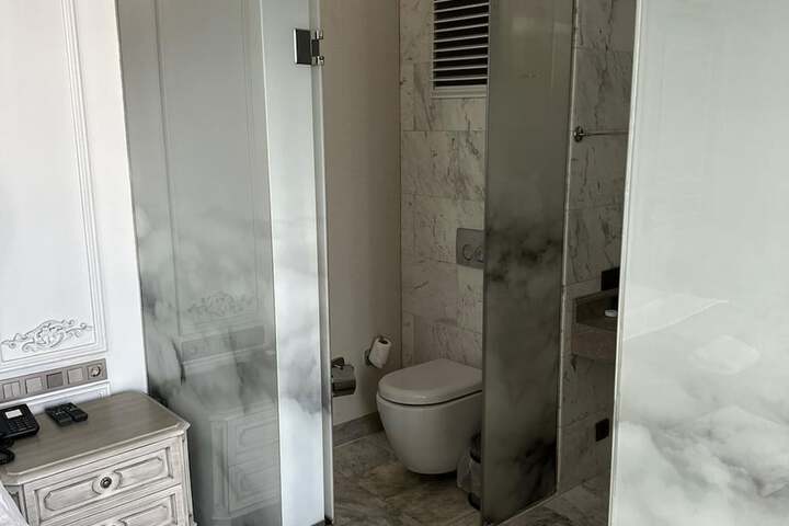 Room 40 of 54