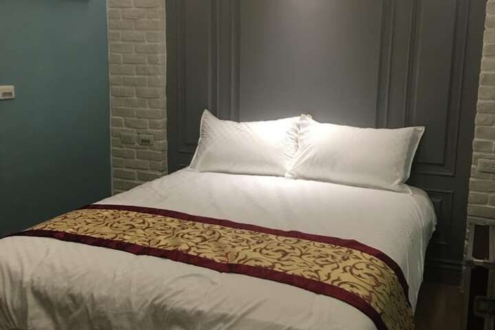 Room 19 of 45