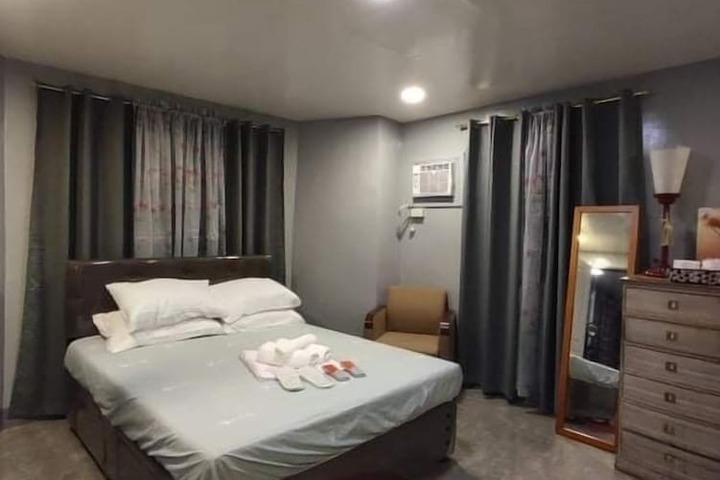 Room 4 of 41